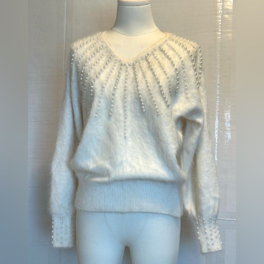 Vintage Christine Phillipe Ivory Pearl-Embellished V-Neck Women's Sweater size S